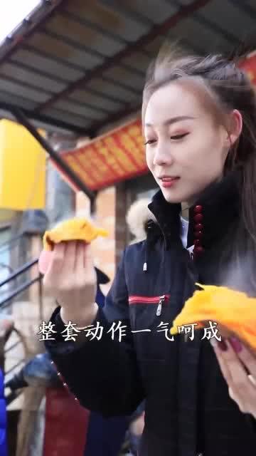 美女吃瓜甜不甜,吃瓜甜不甜，揭秘甜蜜背后的秘密