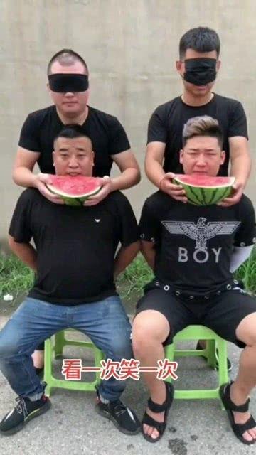 好友比赛吃瓜挑战