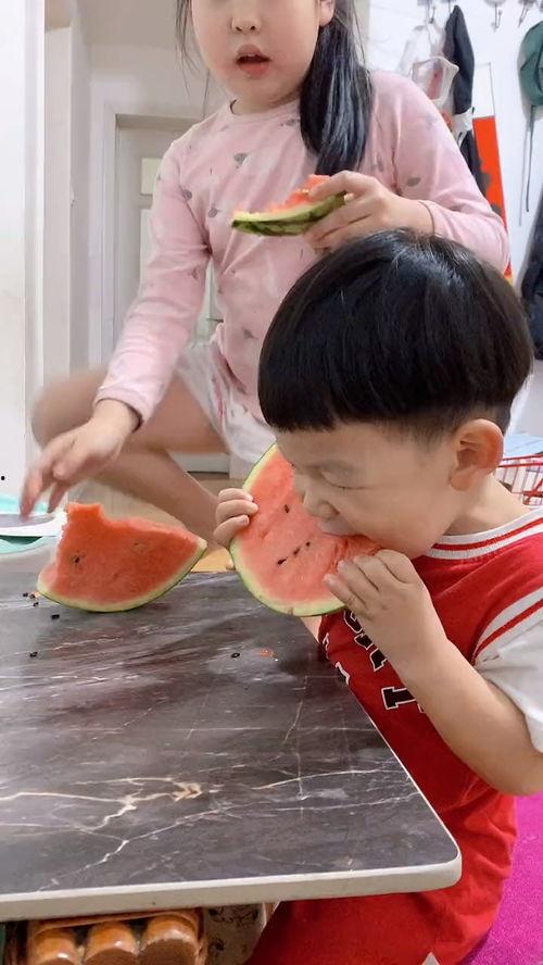 表姐吃瓜日常,娱乐圈幕后风云揭秘