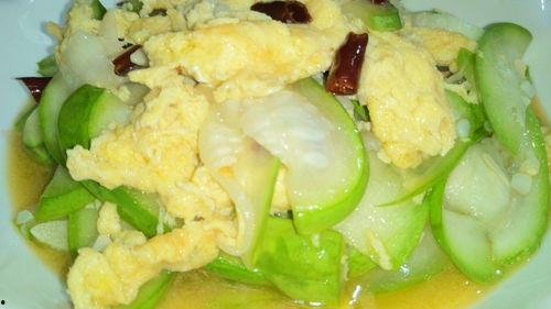 白色炒着吃的瓜,舌尖上的清新诱惑