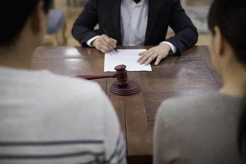 离婚法院吃瓜,法院食堂里的“吃瓜”众生相