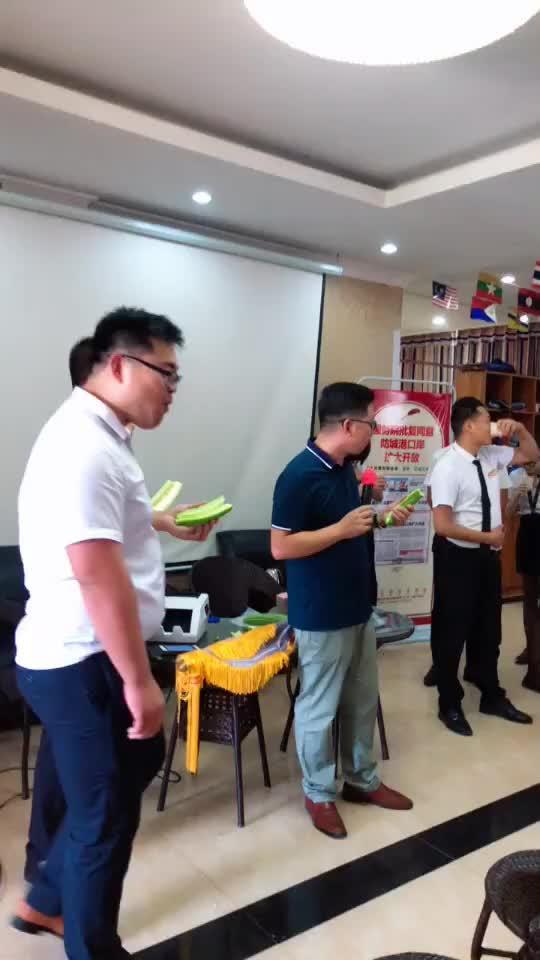 公司和同事吃瓜,同事吃瓜事件大揭秘