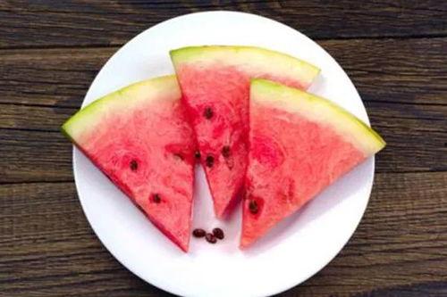 西瓜吃瓜吃饭,西瓜配饭，美味一夏