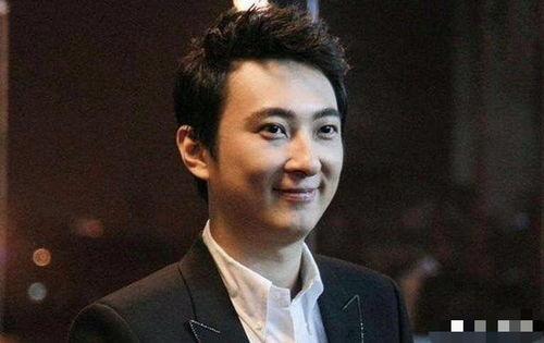 旁边吃瓜的作者,揭秘吃瓜群众的趣味生活