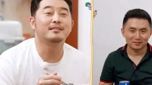 情侣故事吃瓜图片,情侣吃瓜图片背后的浪漫故事